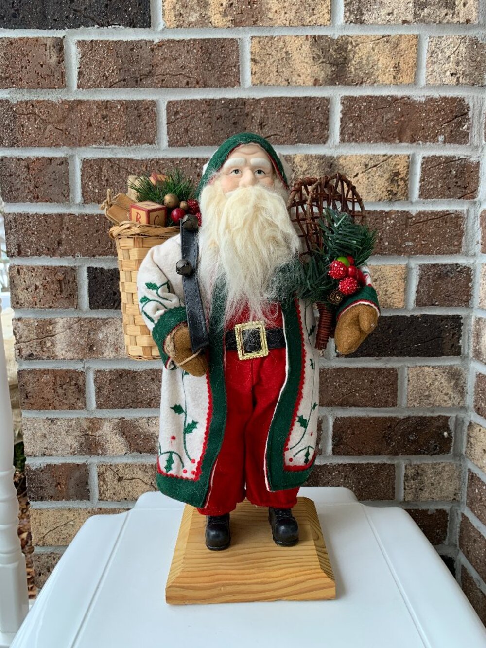Vintage Santa Claus Figurine (Lord & Taylor)